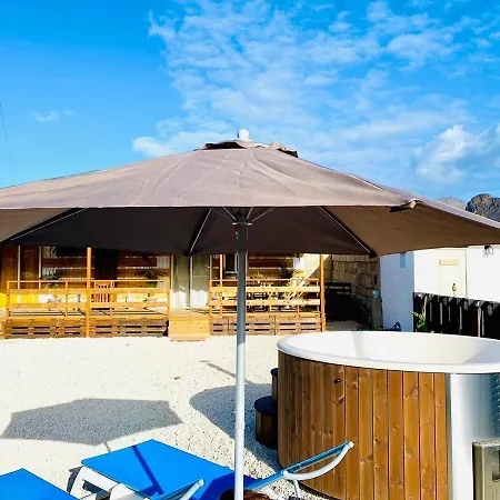 Bernegal Moneyba, Hot Tub, Piscina Y Jardin Lejlighed