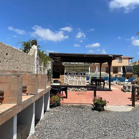 Bernegal Moneyba, Hot Tub, Piscina Y Jardin * Buzanada