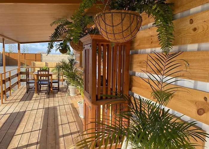 Bernegal Moneyba, Hot Tub, Piscina Y Jardin Apartment