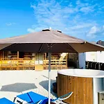 Bernegal Moneyba, Hot Tub, Piscina Y Jardin Διαμέρισμα