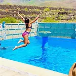 Bernegal Moneyba, Hot Tub, Piscina Y Jardin Διαμέρισμα *