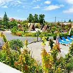 Bernegal Moneyba, Hot Tub, Piscina Y Jardin