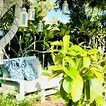 Bernegal Moneyba, Hot Tub, Piscina Y Jardin