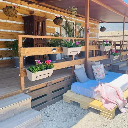 Holiday home Bernegal Moneyba, Hot Tub, Piscina Y Jardin Buzanada