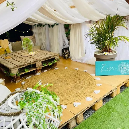 Bernegal Moneyba, Hot Tub, Piscina Y Jardin * Buzanada