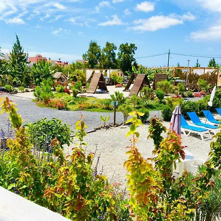 Bernegal Moneyba, Hot Tub, Piscina Y Jardin