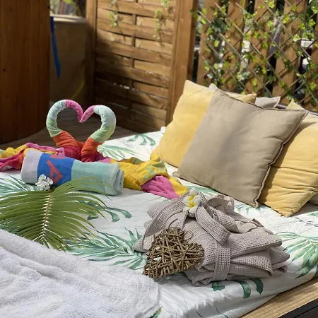Bernegal Moneyba, Hot Tub, Piscina Y Jardin * Buzanada