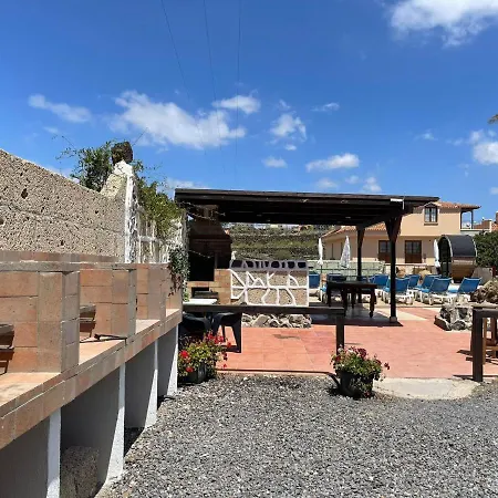 Bernegal Moneyba, Hot Tub, Piscina Y Jardin * Buzanada