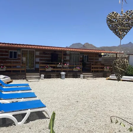 Bernegal Moneyba, Hot Tub, Piscina Y Jardin * Buzanada