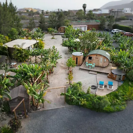Bernegal Moneyba, Hot Tub, Piscina Y Jardin Holiday home