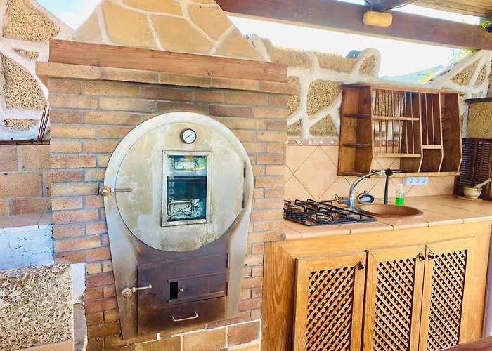 Bernegal Moneyba, Hot Tub, Piscina Y Jardin *